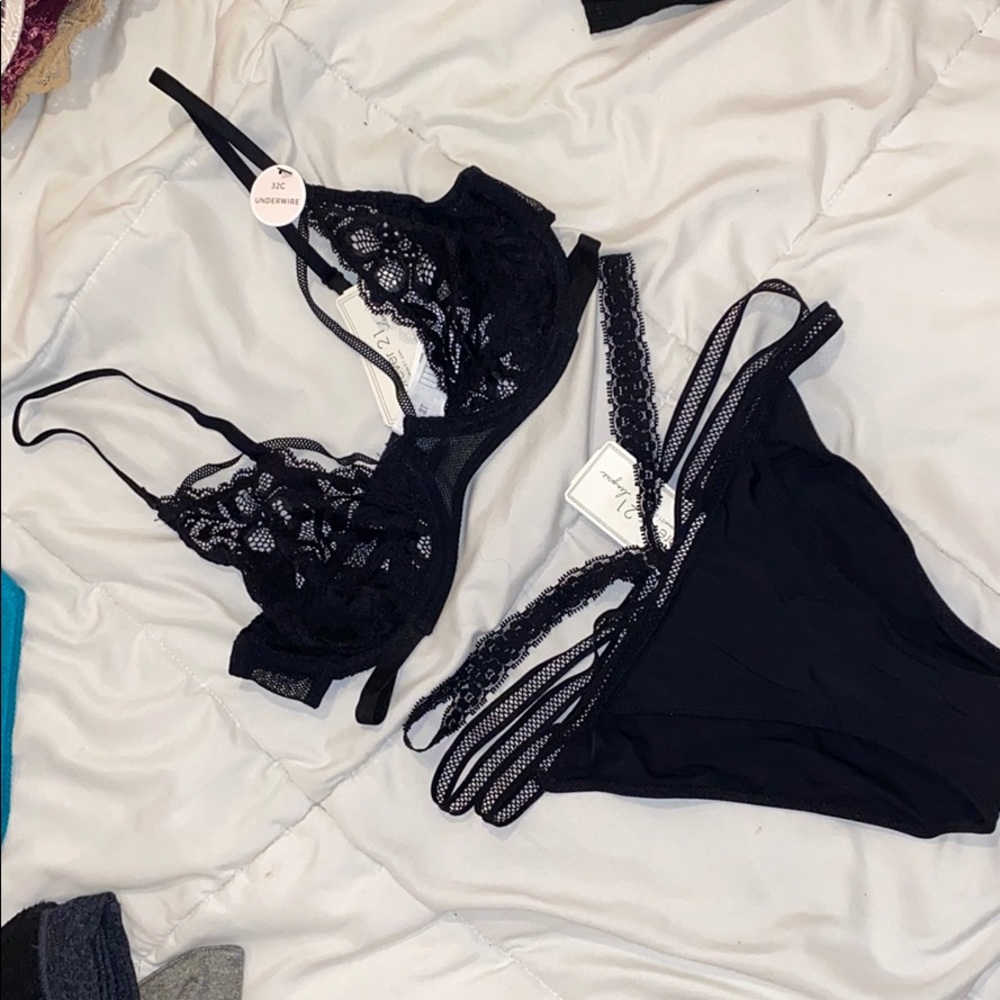 Black lace set